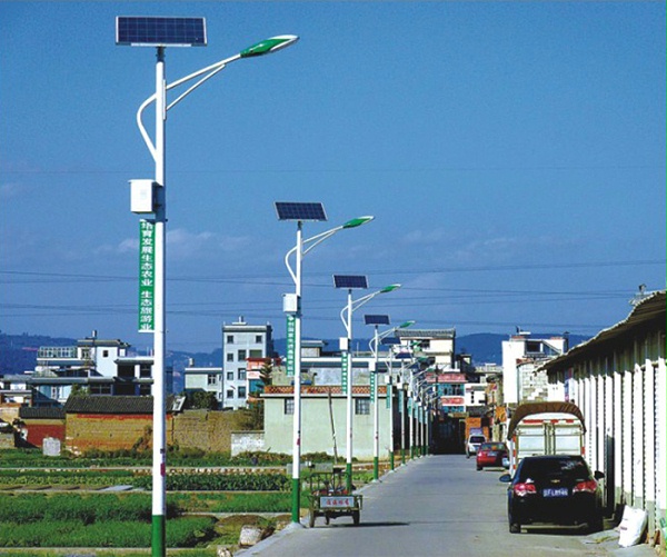 太阳能路灯 LED太阳能路灯 j9九游会真人游戏第一品牌太阳能路灯厂家